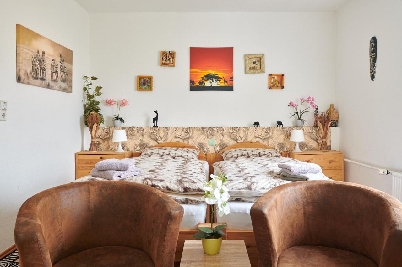 Hueblers-Schlafquartier Hotel Furstenwalde Bagian luar foto