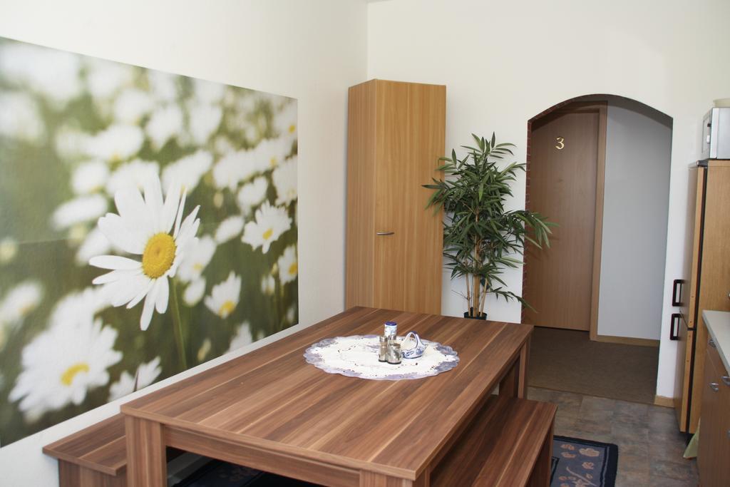 Hueblers-Schlafquartier Hotel Furstenwalde Bagian luar foto